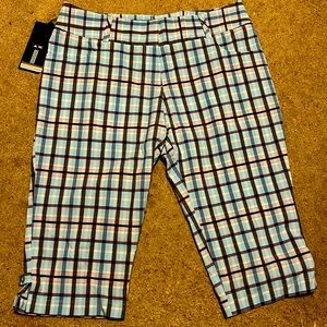 Adidas stretchy knee length pants size 8